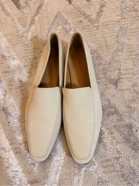 Jack Erwin Loafers in Light Beige